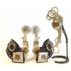 Matching Ricardo spurs and bit. Spurs inside marked, engraved and single mounted with brass overlay 