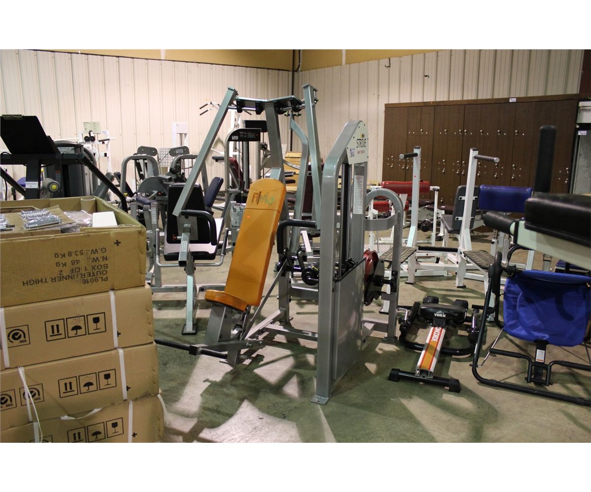 STRIVE SMART STRENGTH CHEST PRESS EXERCISE MACHINE