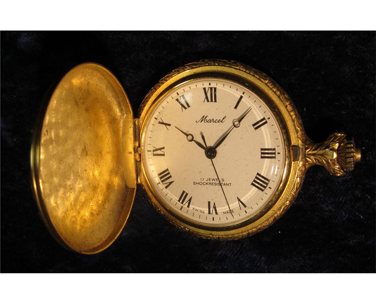 1783. Swiss made "Marcel" Closed face Pocket Watch 17 Jewel. Depicts