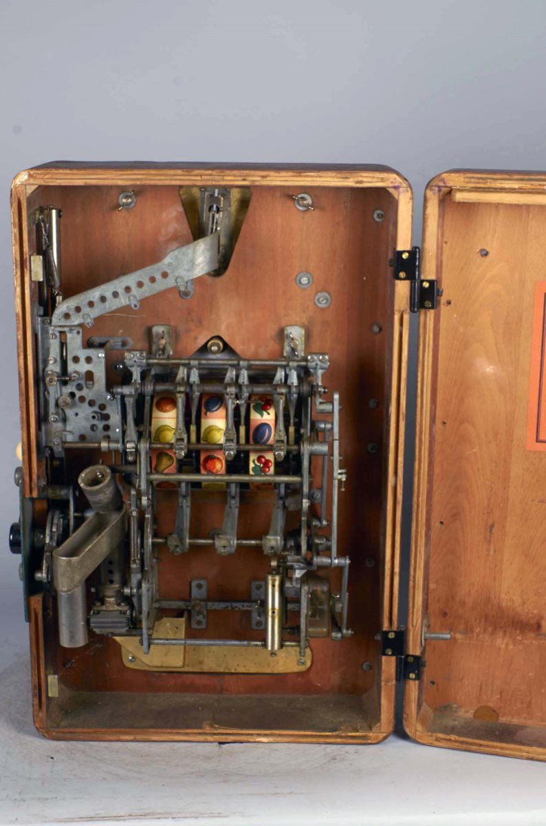 Three Reel Slot Machines Three Reel Slot Machines