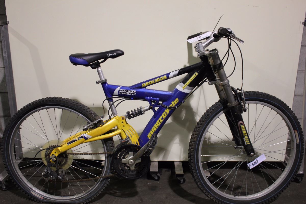 BLUE SUPERCYCLE HOOLIGAN 21 SPEED FULL SUSPENSION DOWNHILL MOUNTAIN BIKE