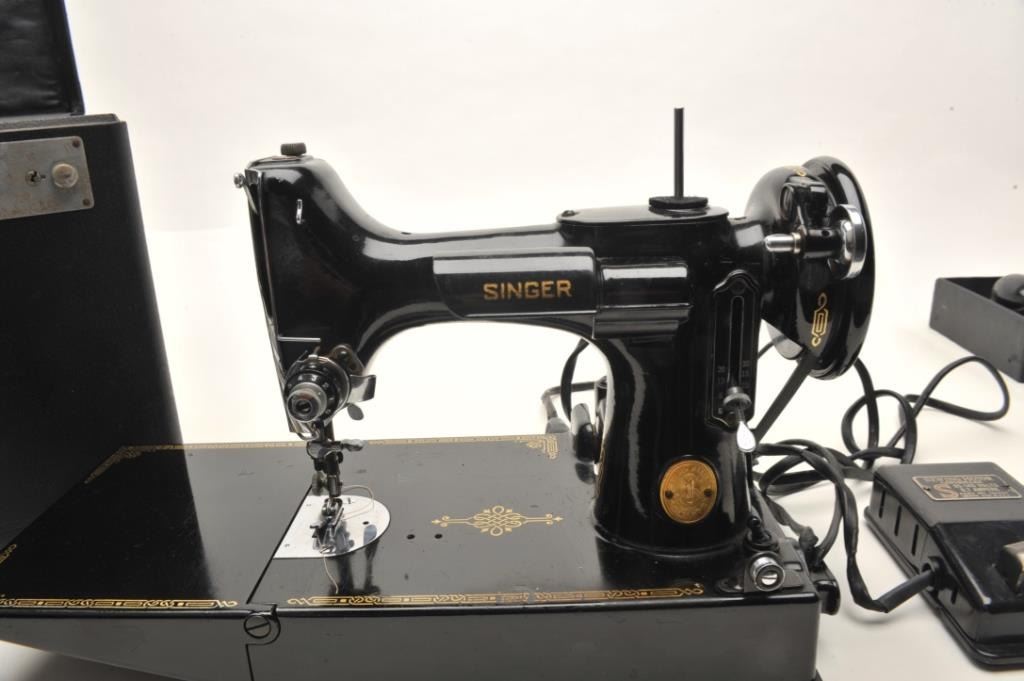 Antique Singer 4040 Catalog 4040400 Featherweight Sewing Machine In Awesome Singer Sewing Machine 221 1 Antique Singer 4040 Catalog 4040400 Featherweight Sewing Machine In Awesome Singer Sewing Machine 221 1