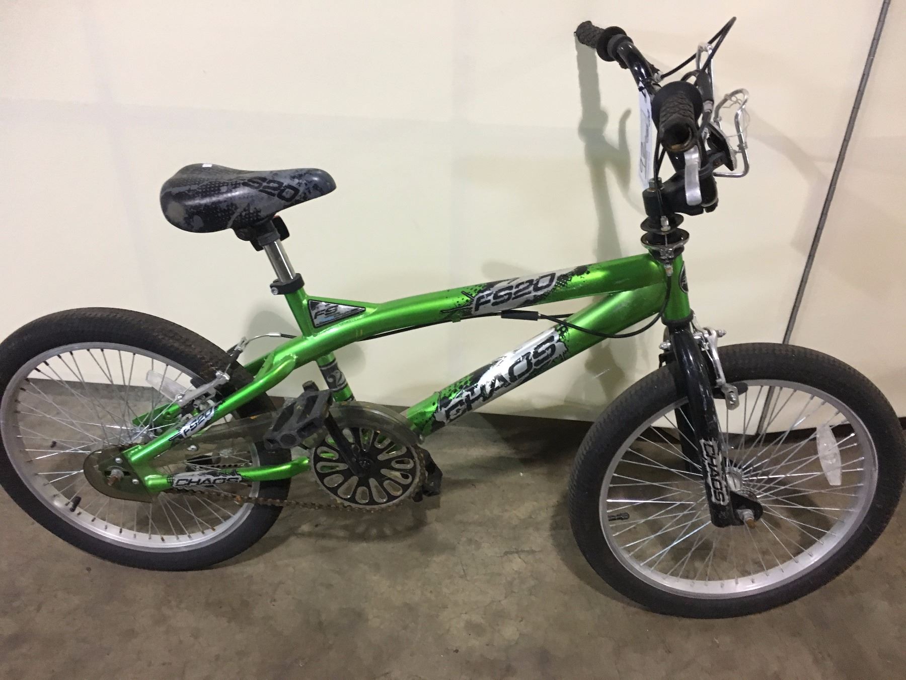 2 BIKES GREY DIAMONDBACK BMX BIKE & GREEN CHAOS KIDS BIKE