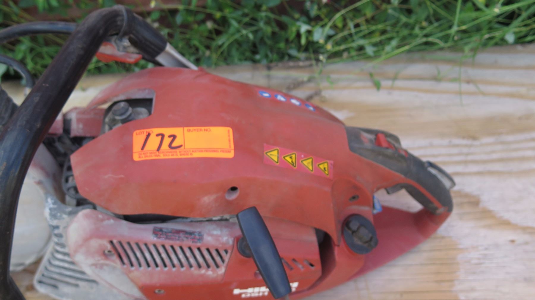 Hilti DSH 900 16" Concrete Hand Held Cut-off Saw (cant' start it, pull