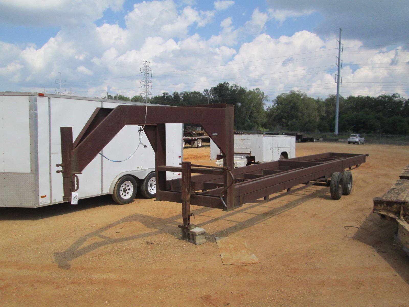 GOOSENECK TRAILER FRAME, VIN/SN:AL05HM00300024087 - T/A ...