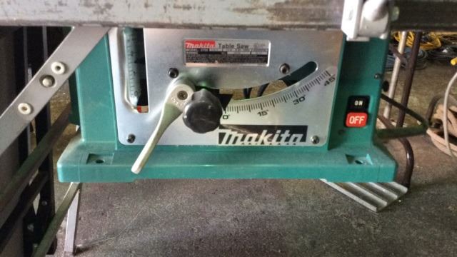 "Makita" table saw (model 2708)