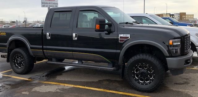 2010 Ford F 350 Lariat Cabelas Edition Image 1 2010 Ford F 350 Lariat Cabelas Edition
