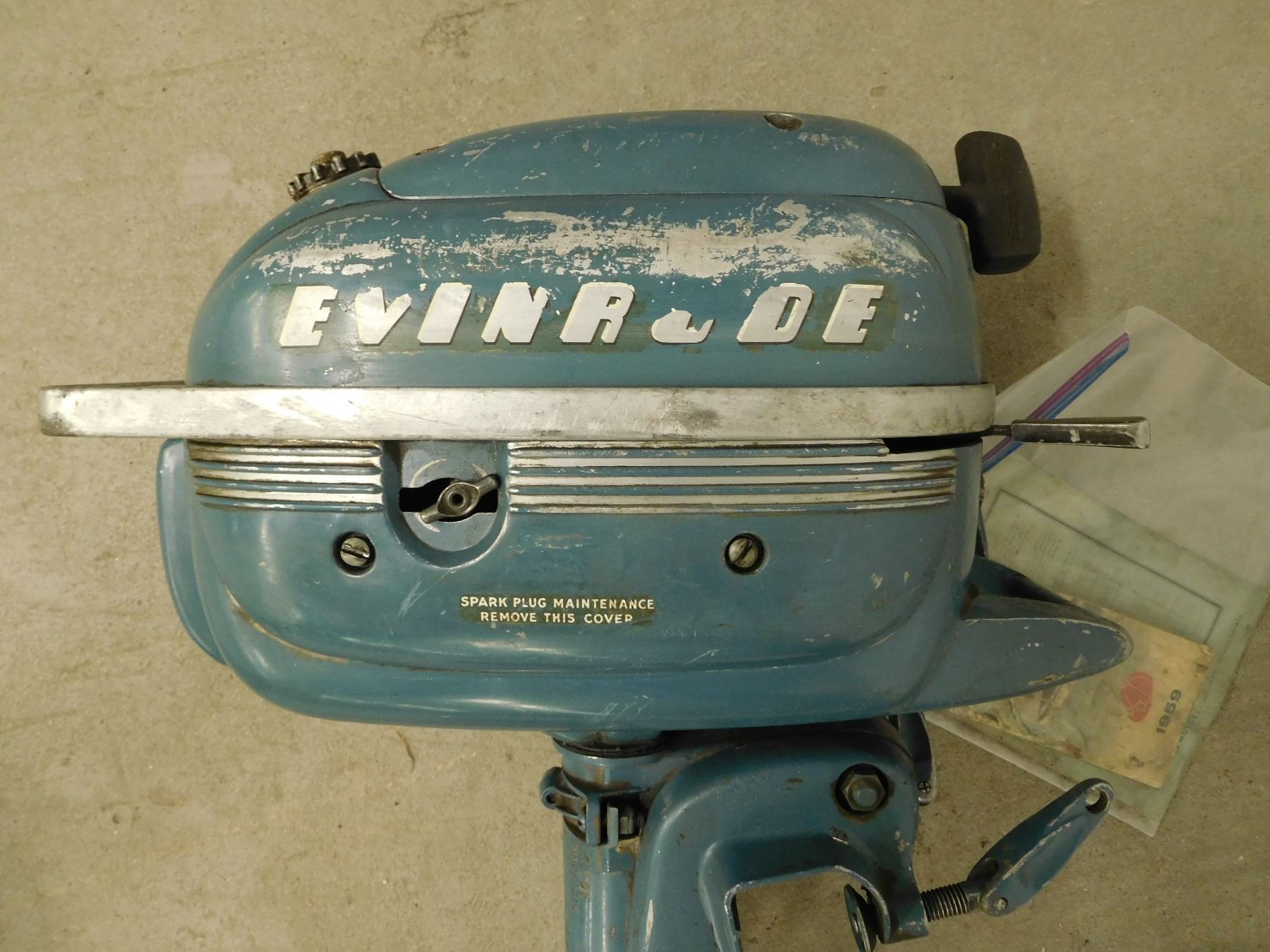 ANTIQUE EVINRUDE JOHNSON LIGHTWIN 3 HP OUTBOARD MOTOR ANTIQUE EVINRUDE JOHNSON LIGHTWIN 3 HP OUTBOARD MOTOR