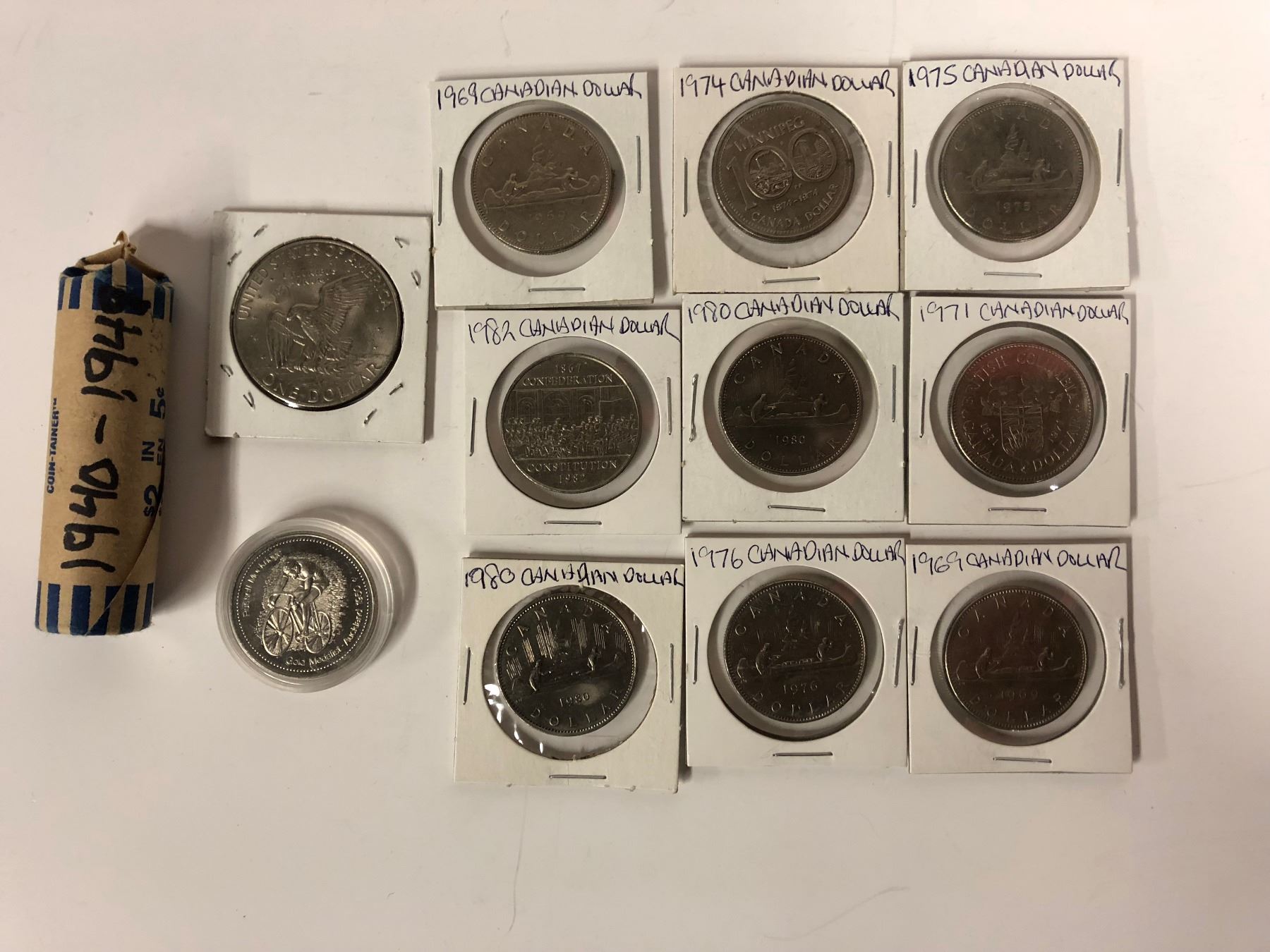 1960 80 S Canadian Dollar Coin Lot W One Usa 1940 Image 1 1960 80 S Canadian Dollar Coin Lot W One Usa