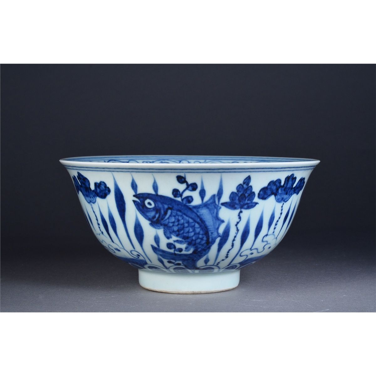 Chinese Blue White Bowl Fish Motif