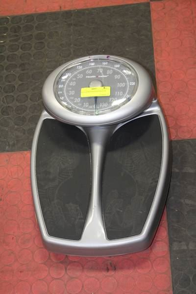 1152 - HEALTH METER WEIGH SCALE - Live Auction World