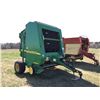 Image 2 : 2003 JD 567 ROUND BALER