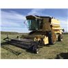 Image 1 : NEW HOLLAND TX36 COMBINE
