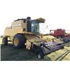 Image 2 : NEW HOLLAND TX36 COMBINE