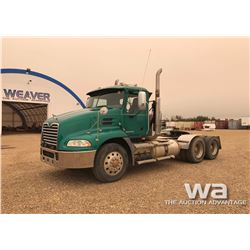 2007 MACK CXU613 T/A TRUCK