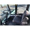 Image 6 : JOHN DEERE 2360 21 FT. SWATHER