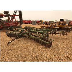 JOHN DEERE TANDEM DISC