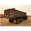 Image 3 : 1980 FORD T/A GRAIN TRUCK