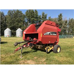 2004 NEW HOLLAND  BR780 ROUND BALER