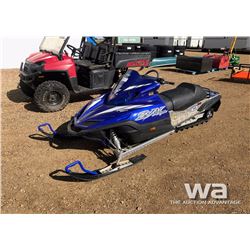 2002 YAMAHA VIPER 700 SNOWMOBILE
