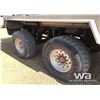 Image 13 : 2007 WESTERN STAR T/A T/A BED TRUCK