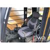Image 11 : 2004 JOHN DEERE 200C LC EXCAVATOR