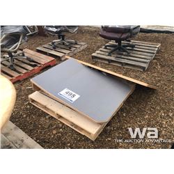 SQUARE TABLE