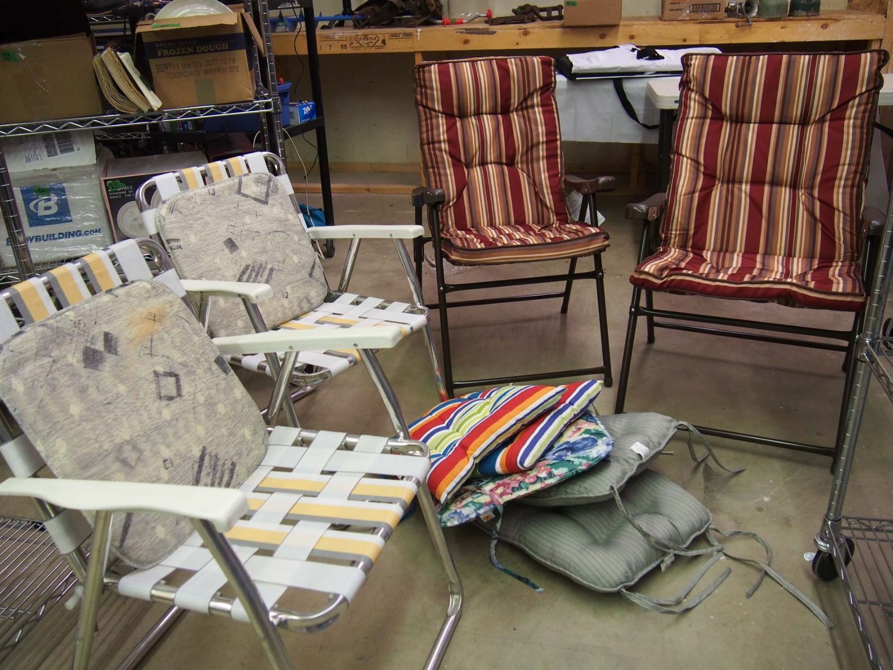 Folding Patio Chairs 4 W Cushions Image 1 Folding Patio Chairs 4 W Cushions