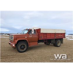1982 CHEVROLET C60 S/A GRAIN TRUCK