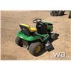 Image 3 : JOHN DEERE LA115 RIDING MOWER