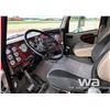 Image 6 : 2003 IHC 5900 T/A BED TRUCK