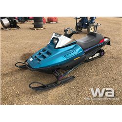 1997 POLARIS RMK 700 SNOWMOBILE