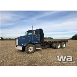 1997 KENWORTH T/A T800B DECK TRUCK