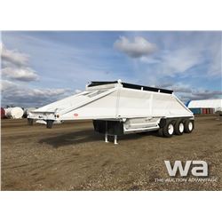 2000 MIDLAND TRIDEM GRAVEL TRAILER