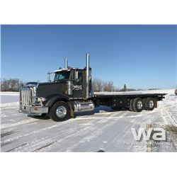 2014 PETERBILT 367 T/A ROLL OFF DECK TRUCK