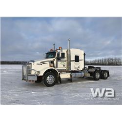 2009 KENWORTH T800 T/A TRUCK