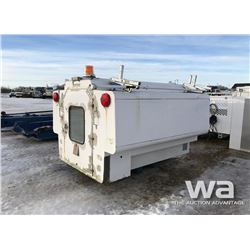 1999 T-SHED SERVICE BOX