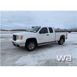 2008 GMC SIERRA 2500 E-CAB PICKUP