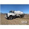 Image 1 : 1995 FORD L8000 T/A DISTRIBUTOR TRUCK