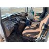 Image 7 : 1995 FORD L8000 T/A DISTRIBUTOR TRUCK