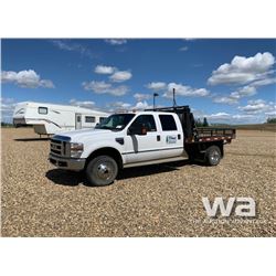 2010 FORD F350 CREWCAB FLATBED TRUCK