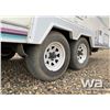 Image 14 : 1998 TRAVELAIRE TW240 5TH WHEEL TRAVEL TRAILER
