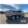 Image 3 : 1998 INTERNATIONAL EAGLE 9200 GRAVEL TRUCK