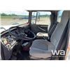 Image 6 : 1995 FORD L8000 T/A GRAVEL TRUCK