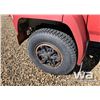 Image 10 : 1984 FORD 800 BALE UNLOADING TRUCK