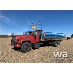 1984 FORD 800 BALE UNLOADING TRUCK