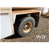 Image 13 : 1981 FORD F700 FUEL TANK TRUCK