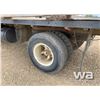Image 13 : 1973 FORD 700 FLATDECK S/A TRUCK