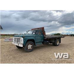 1973 FORD 700 FLATDECK S/A TRUCK