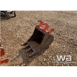 2008 KUBOTA K99320C KX121 18" HD DIGGING BUCKET